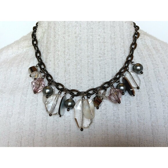 Lia Sophia Gunmetal Faux Pearl Abalone & Crystal Statement Necklace 18-21 in - Picture 2 of 7